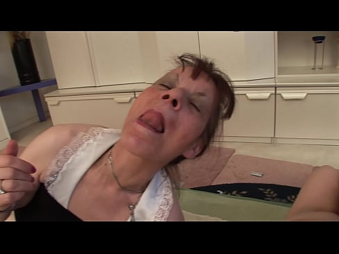 ❤️ To bestemødre og en bestefar har en trekant ❤ Hjemmelaget porno ved no.tradeis.top ❌️❤